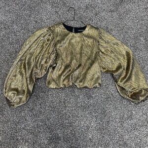 Long sleeve gold crop size small